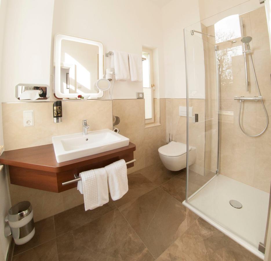 Pension Villa Kleine Wartburg Эйзенах Экстерьер фото