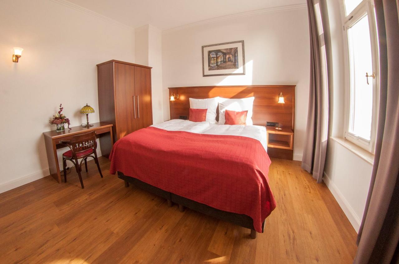 Pension Villa Kleine Wartburg Эйзенах Экстерьер фото